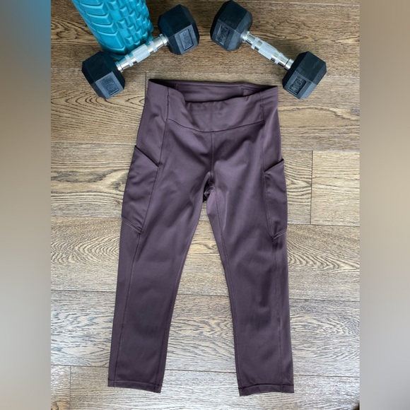 Lululemon cropped leggings, 19 inch inseam - Picture 1 of 6